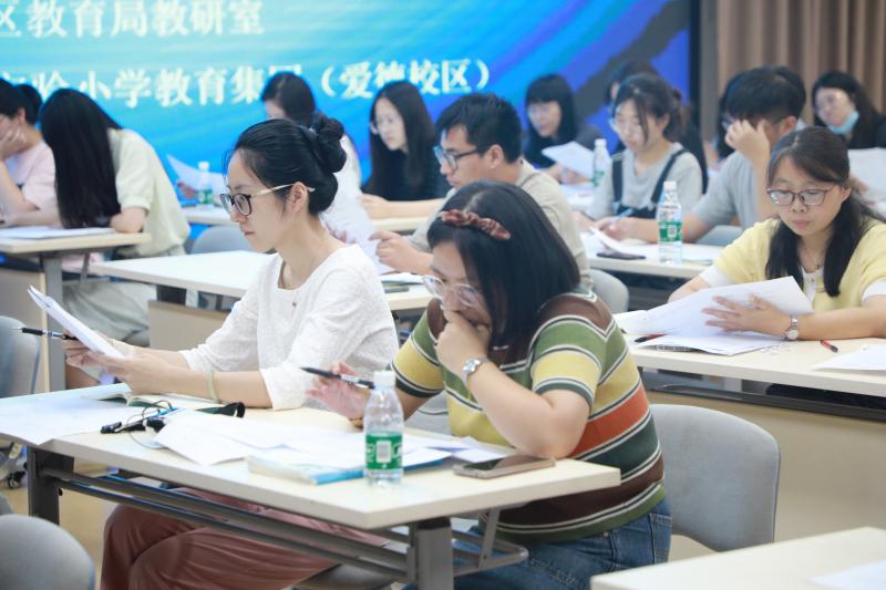 讲座 (4).JPG
